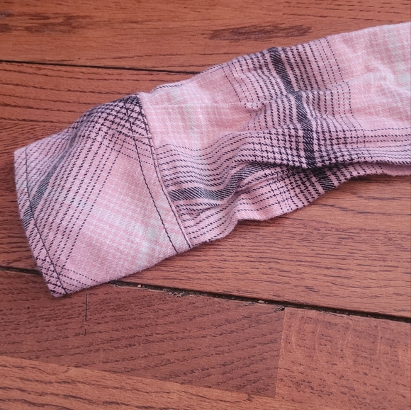 Aritzia TNA Buffalo Plaid Shirt - Picture 5 of 8